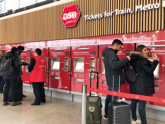 Copenhagen Airport - arrival by train