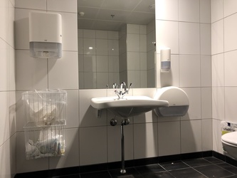 Copenhagen Airport - Terminal 2 - Toilets next to security (1. floor)