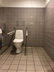 Copenhagen Airport - Terminal 2 - Toilets at P6