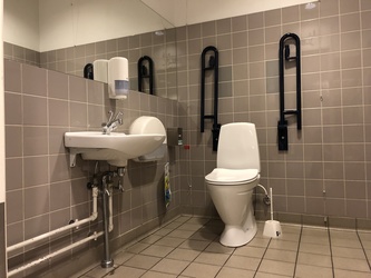 Copenhagen Airport - Terminal 2 - Toilets at P8