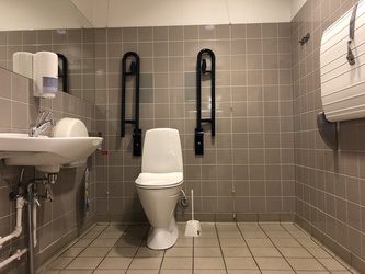 Copenhagen Airport - Terminal 2 - Toilets at P8