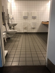 Copenhagen Airport - Toilets (after security) - at Gate D101