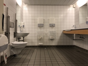 Copenhagen Airport - Toilets (after security) - at Gate D101