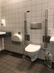 Copenhagen Airport - Toilets (after security) - at Gate D1