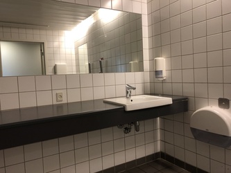 Copenhagen Airport - Toilets (after security) - at Gate D1