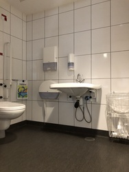 Copenhagen Airport - Toilets (after security) - next to Caviar House